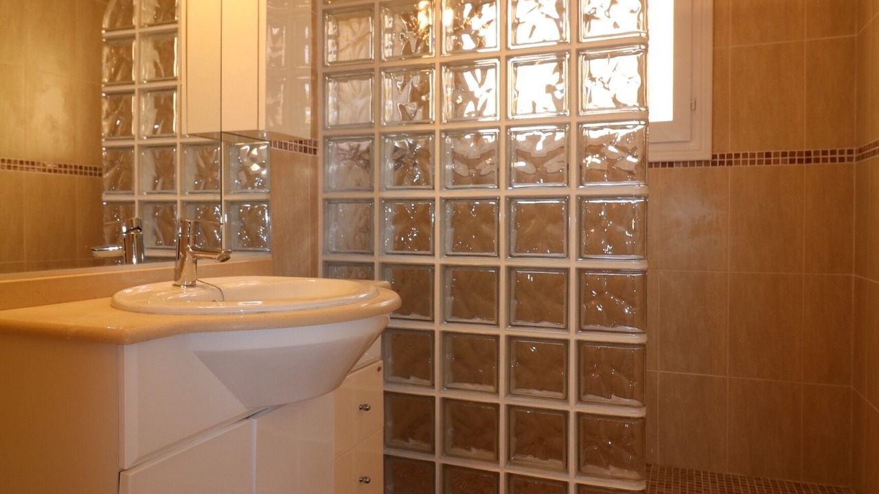 Photo of Bathroom in Benimeit