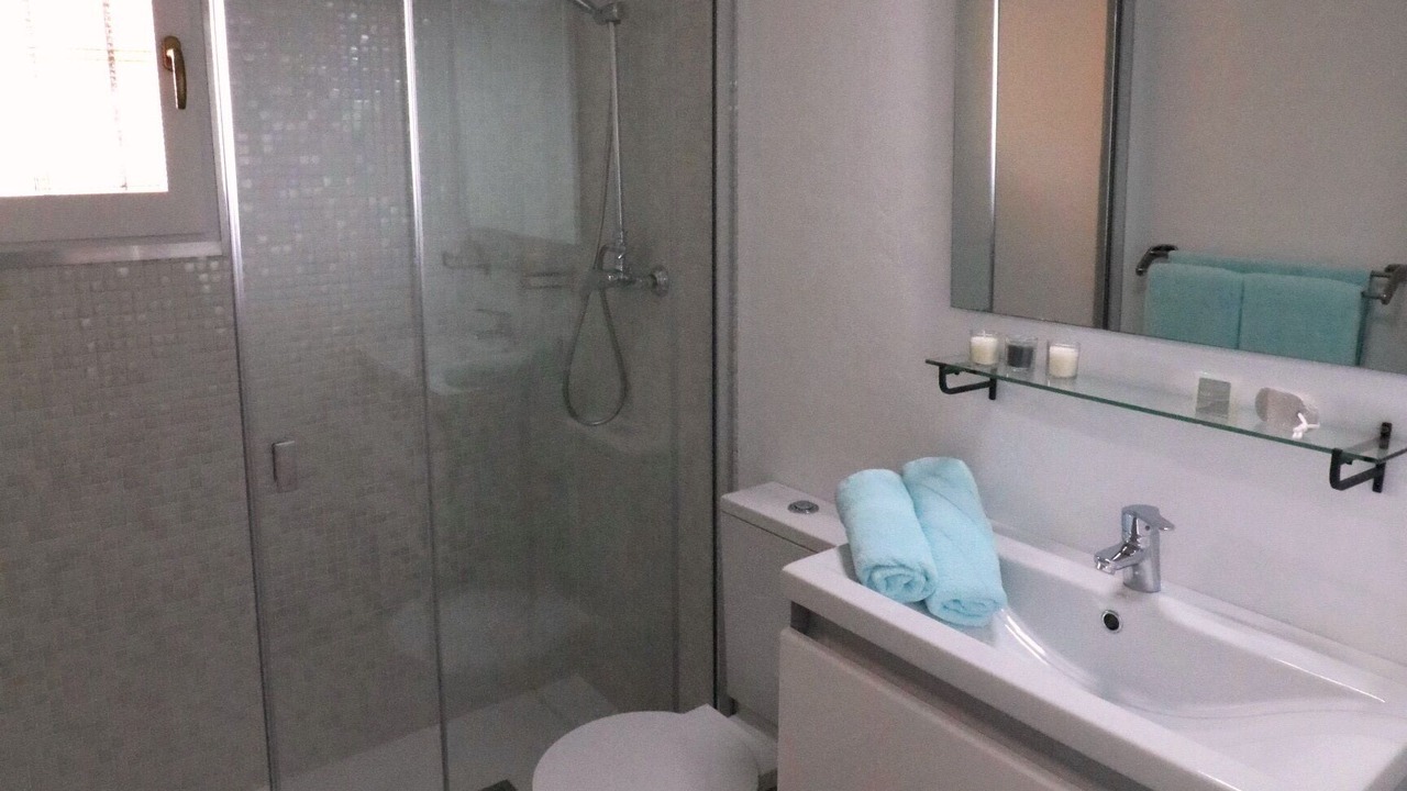 Photo of Bathroom in Benimeit