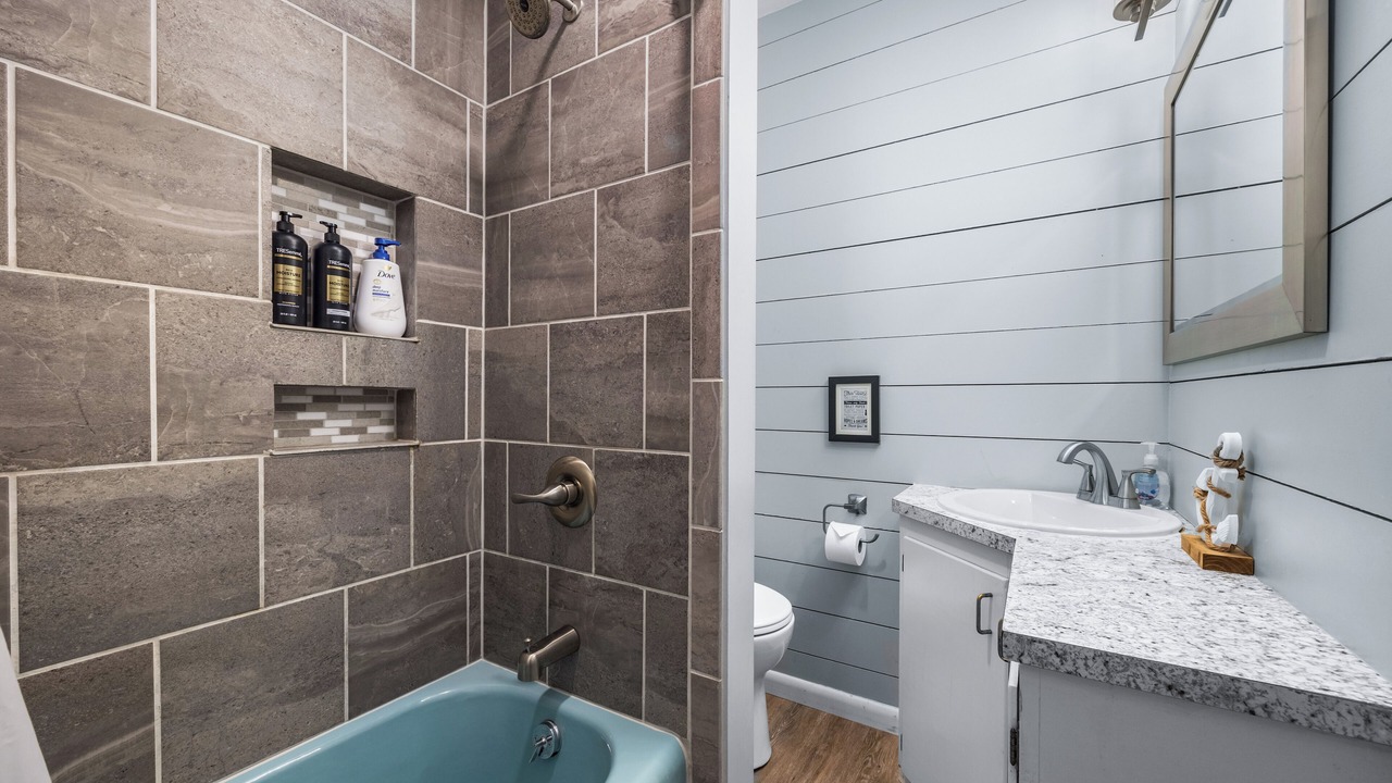 Photo of Bathroom in Town of Torrey