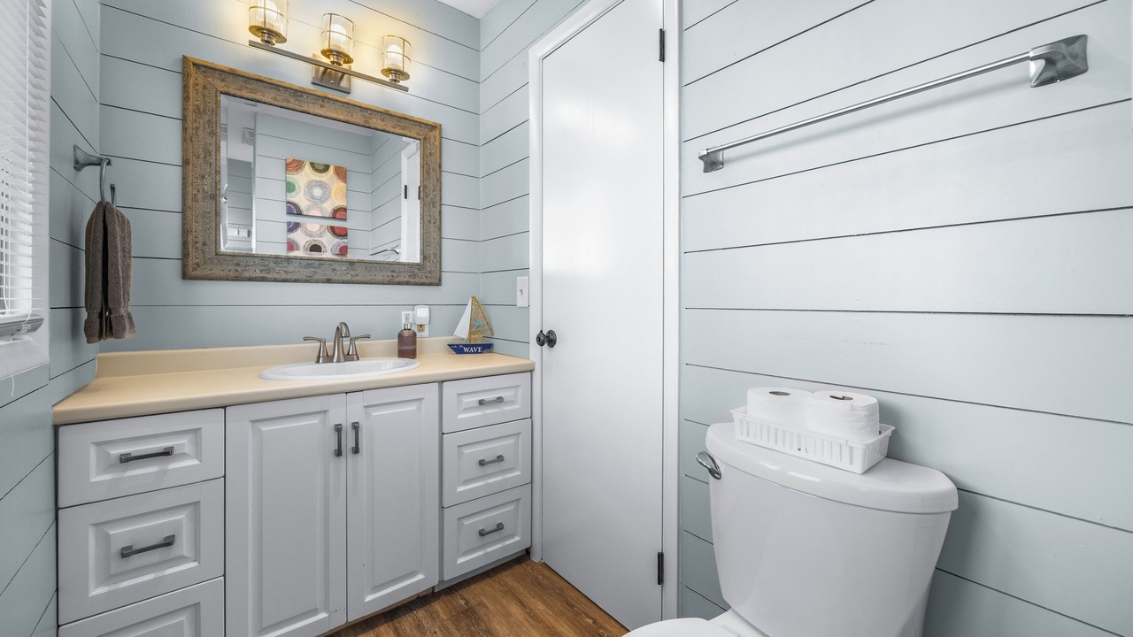 Photo of Bathroom in Town of Torrey