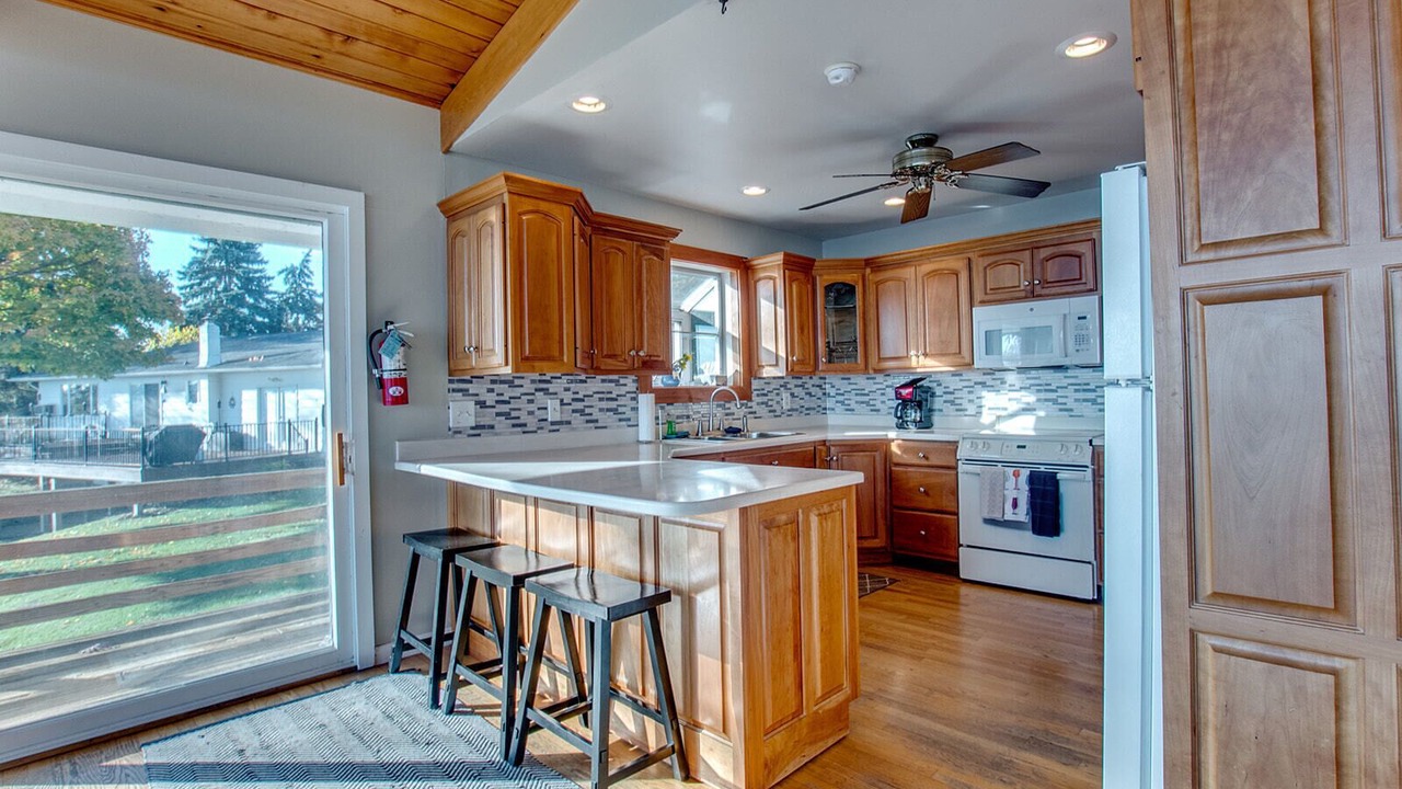 Photo of Kitchen in Town of Torrey