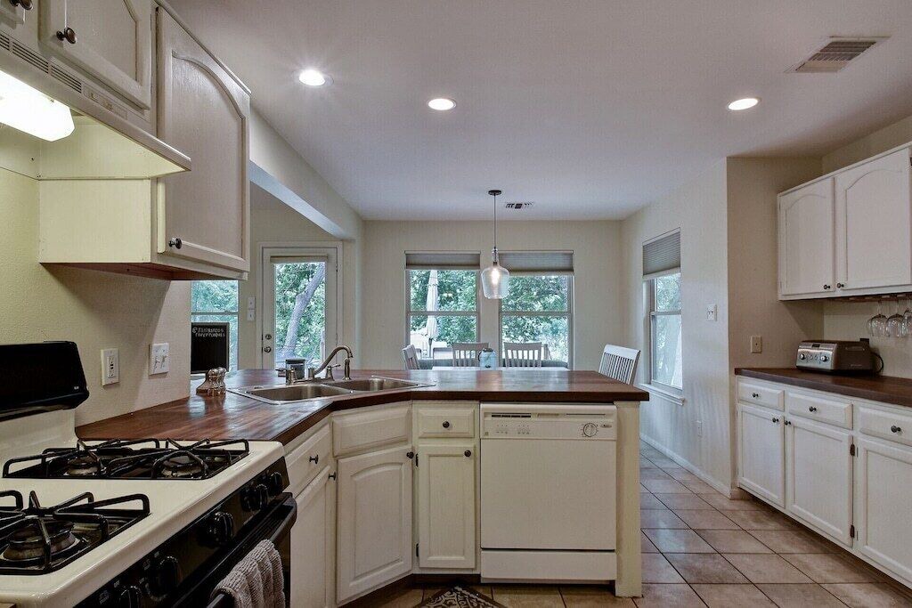 Photo of Kitchen in Martindale
