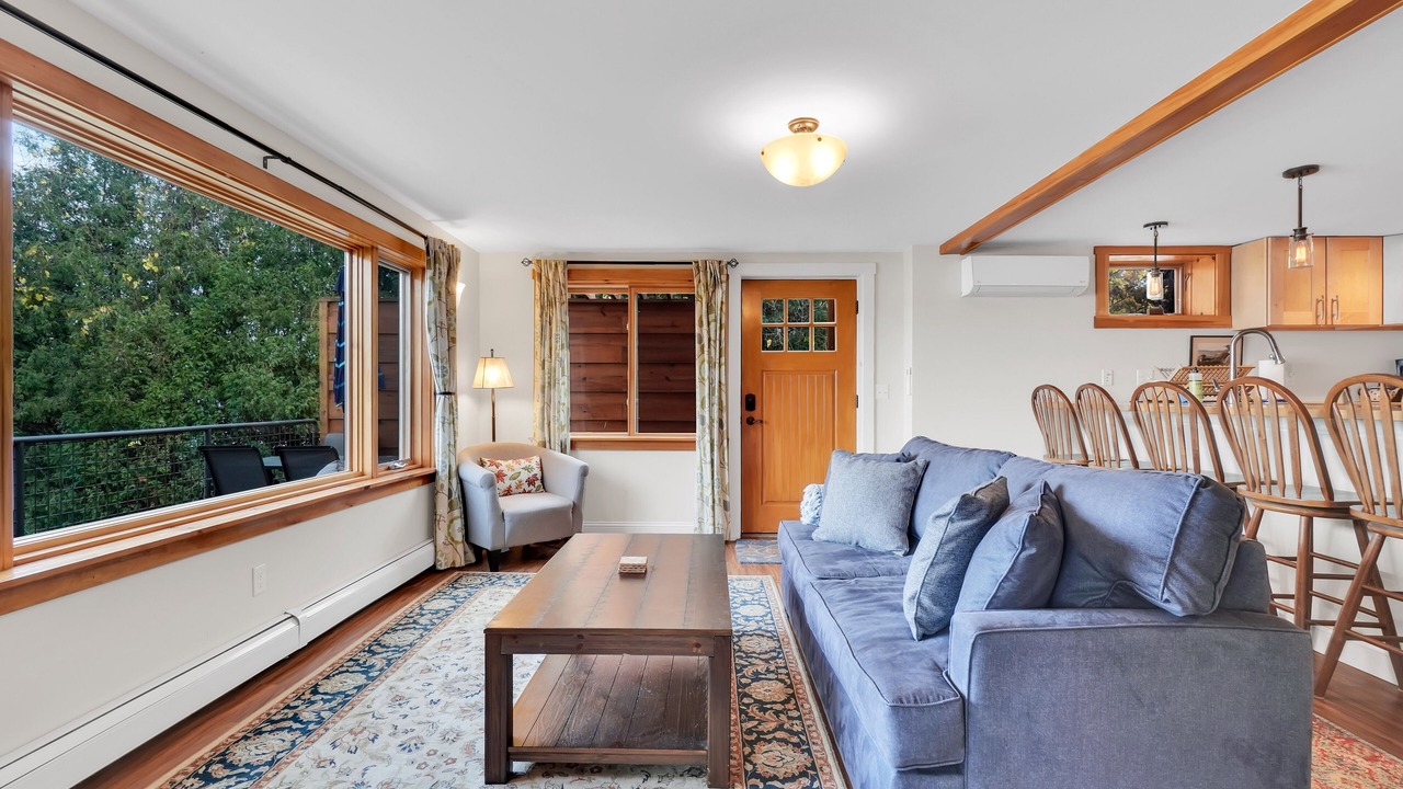 Photo of Livingroom in Malletts Bay