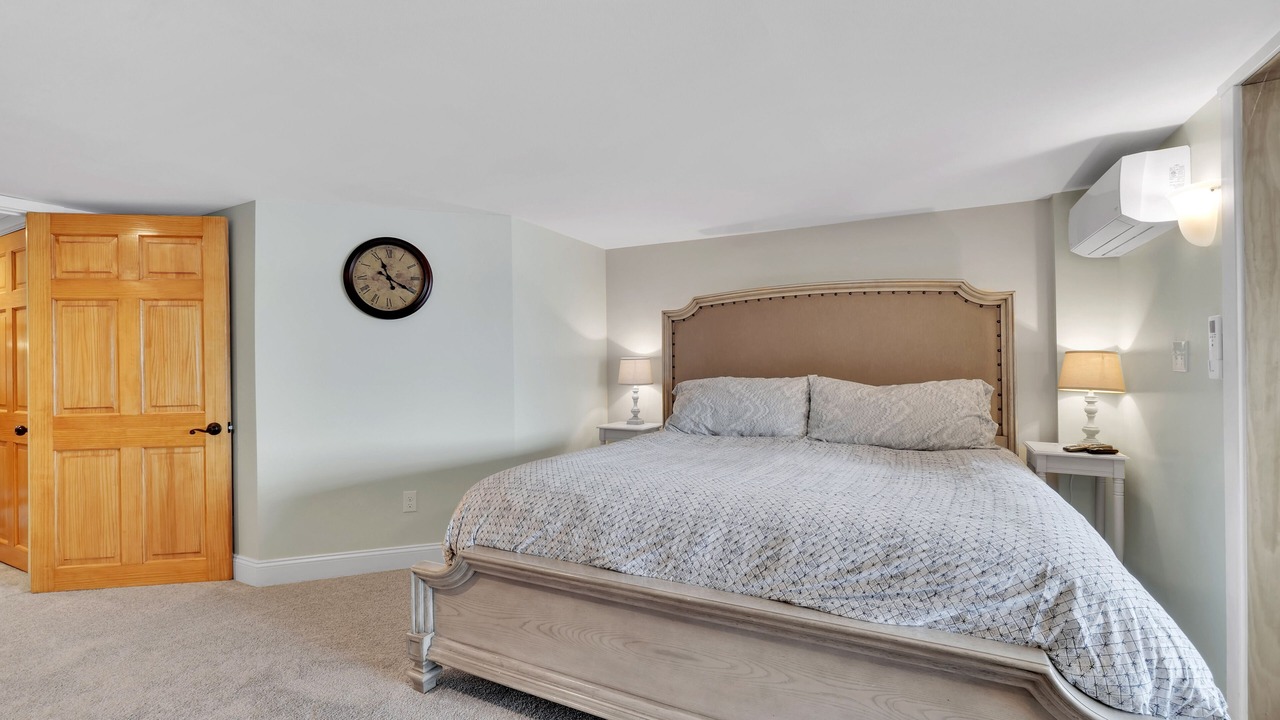Photo of Bedroom in Malletts Bay