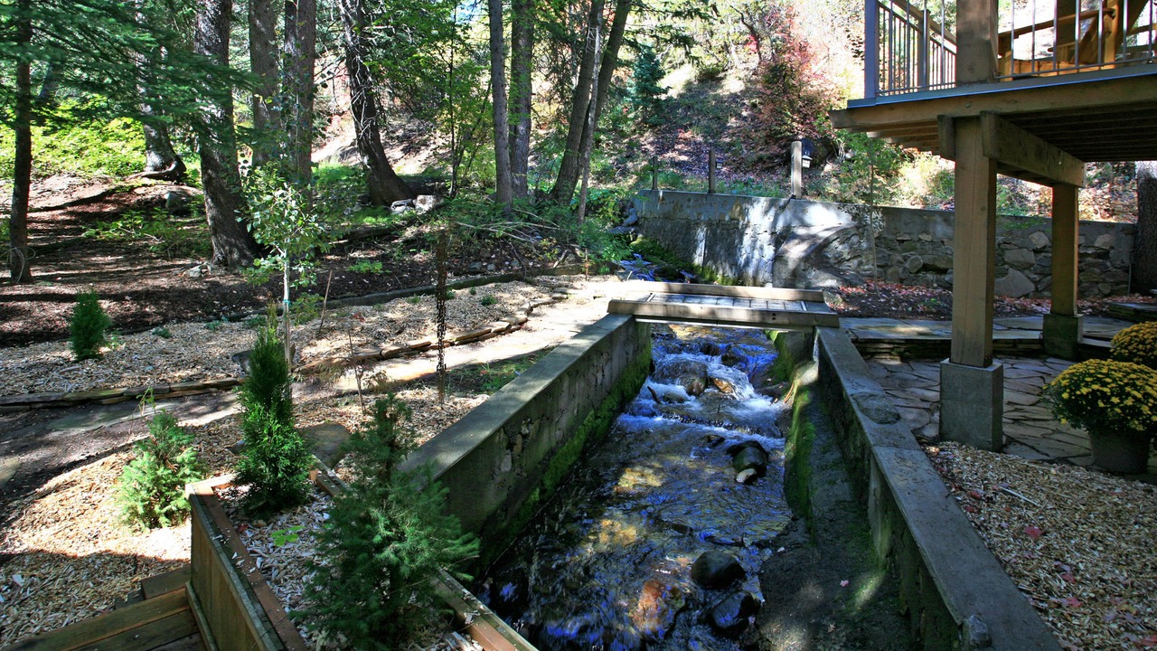 Photo of Others in Sundance