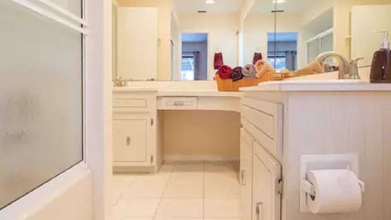 Photo of Bathroom in Regency Park