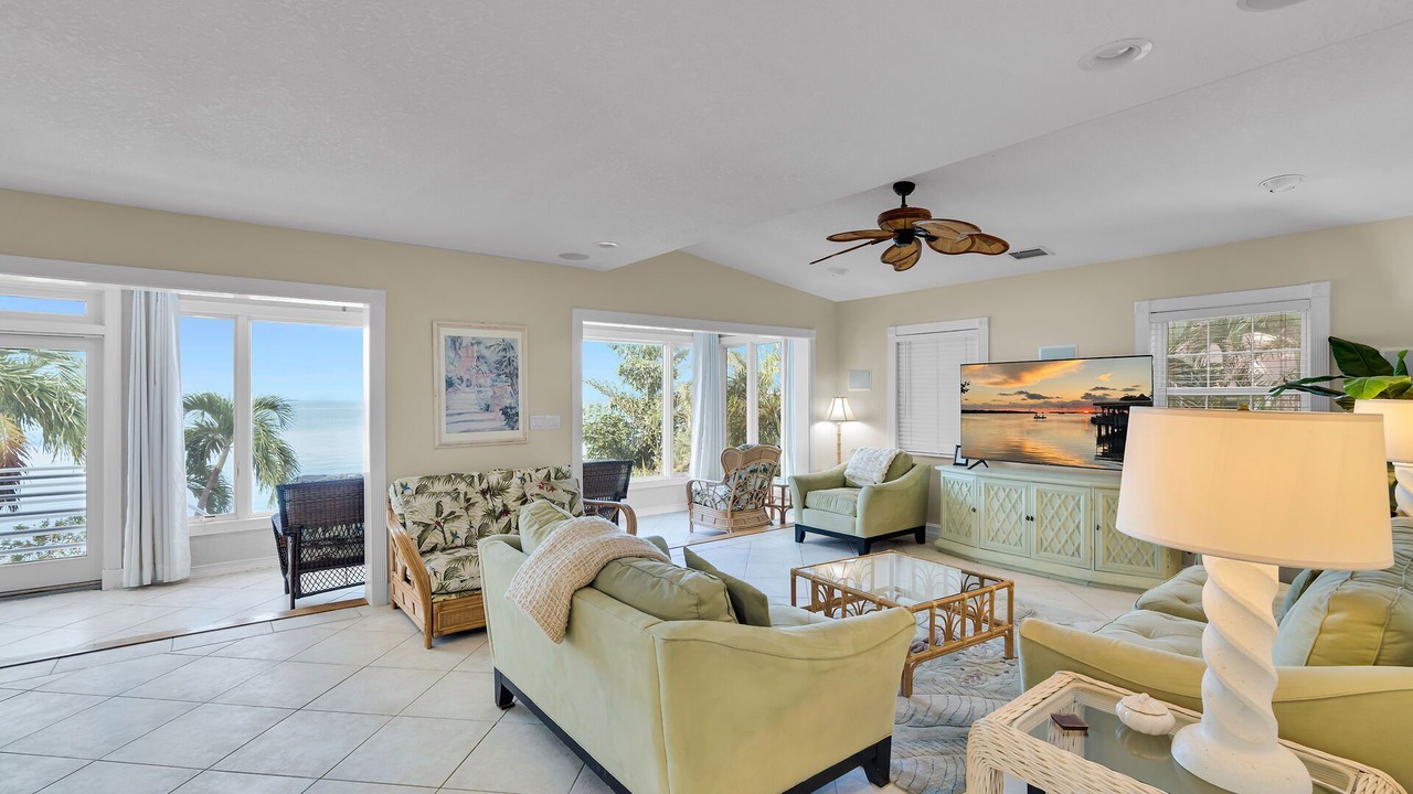 Photo of Bedroom in Summerland Key