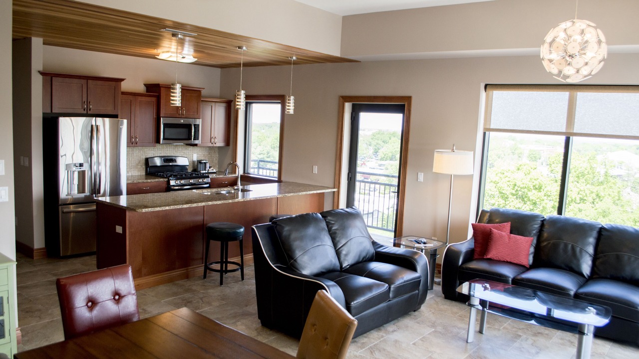 Photo of Livingroom in North Central Columbia