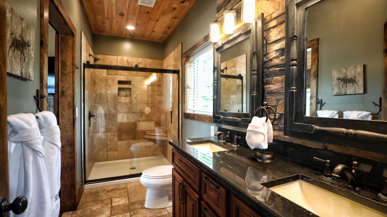 Photo of Bathroom in Chalet Village North