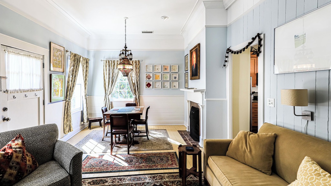 Photo of Livingroom in Beach Institute