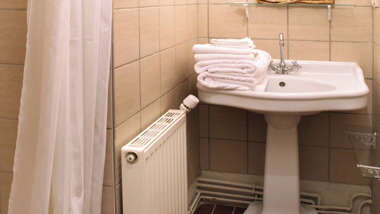Photo of Bathroom in Berthenay