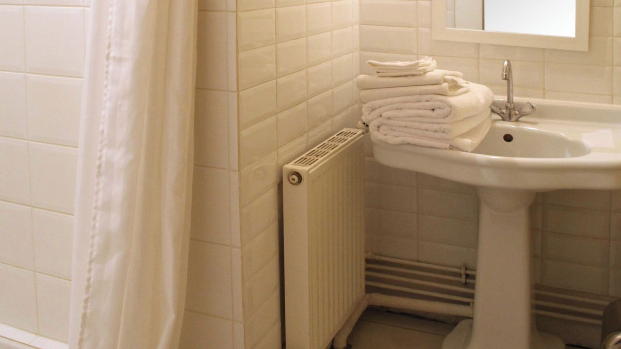 Photo of Bathroom in Berthenay