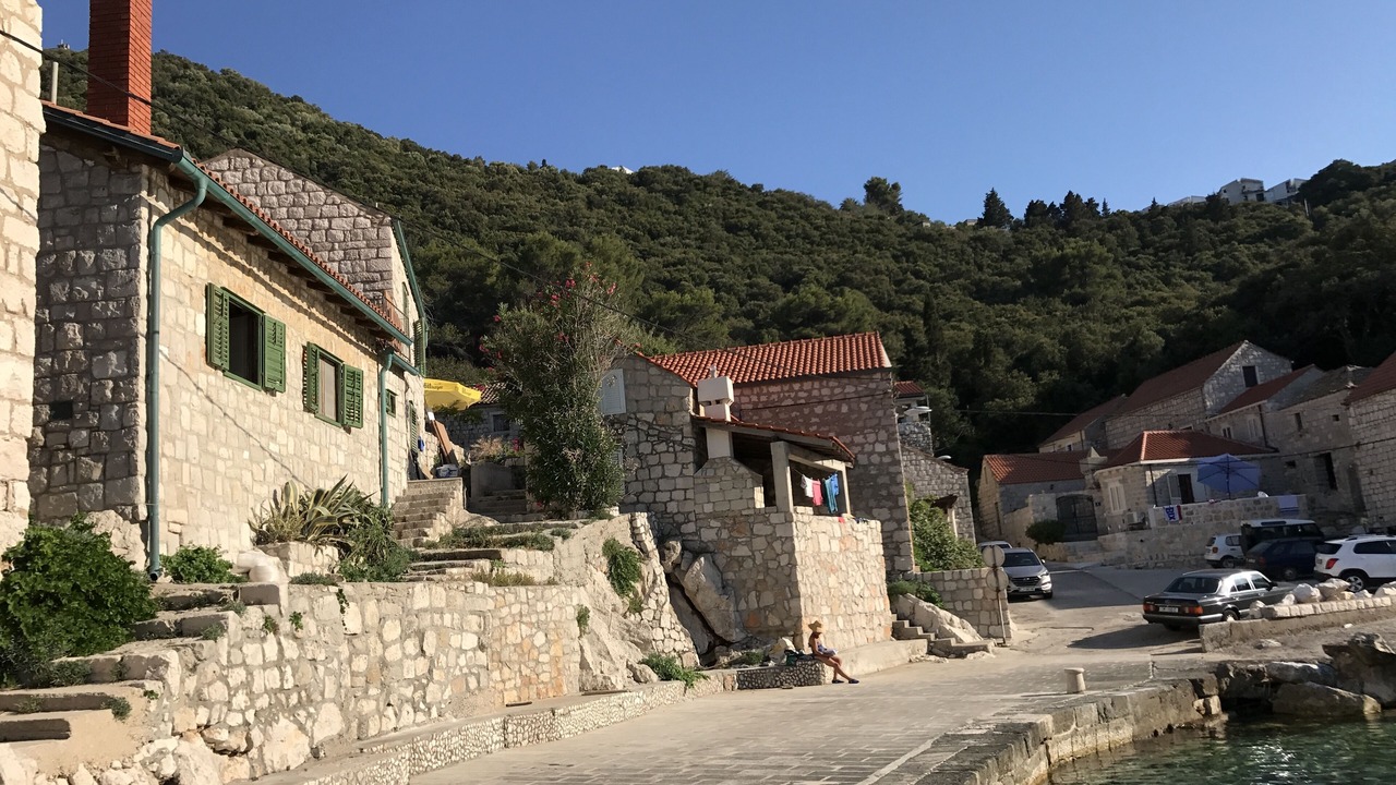 Photo of Others in Cove Tri Zala (Zrnovo)