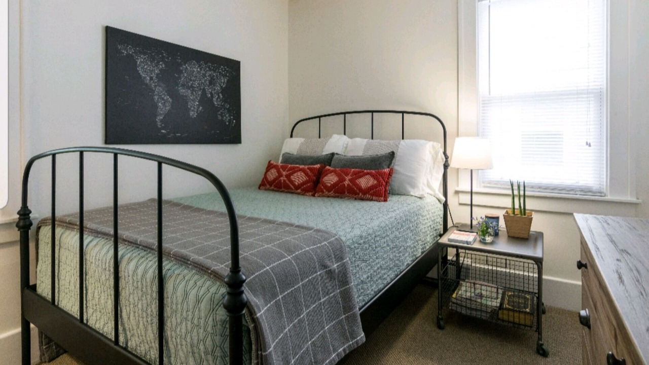 Photo of Bedroom in Royal Oak
