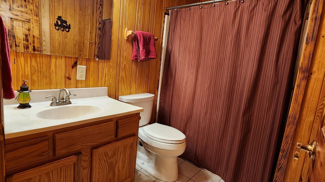Photo of Bathroom in Fort Payne