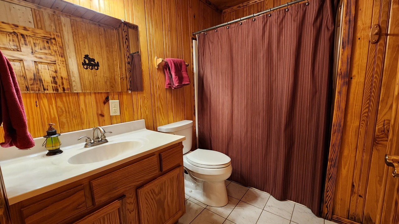 Photo of Bathroom in Fort Payne