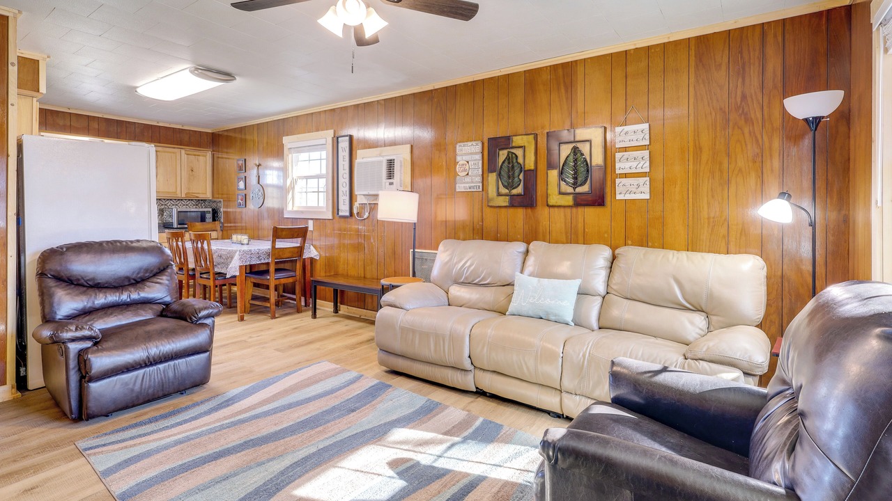 Photo of Livingroom in Greers Ferry