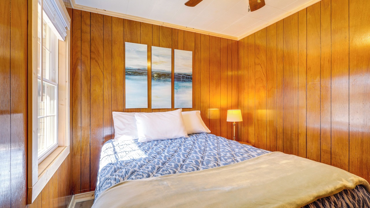 Photo of Bedroom in Greers Ferry