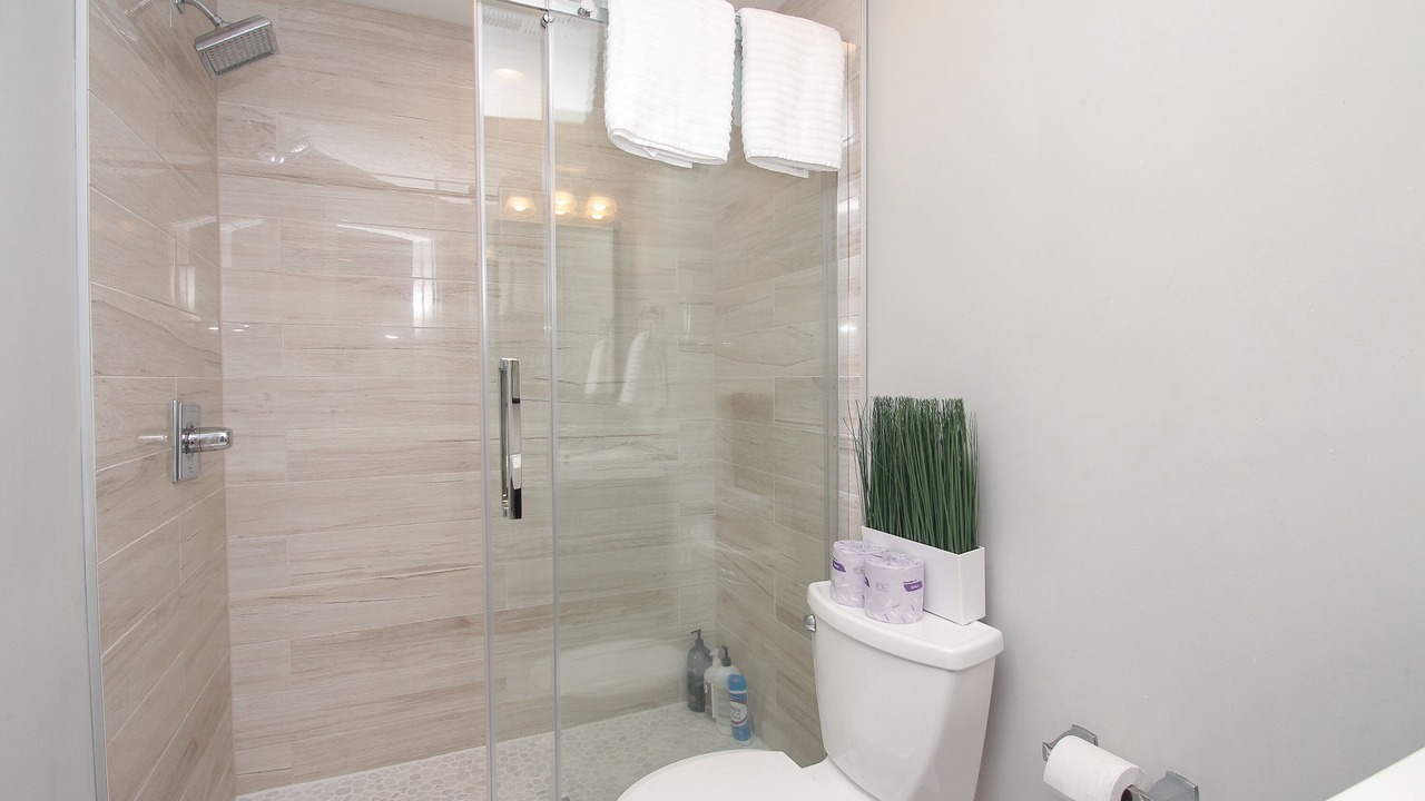 Photo of Bathroom in Point Breeze