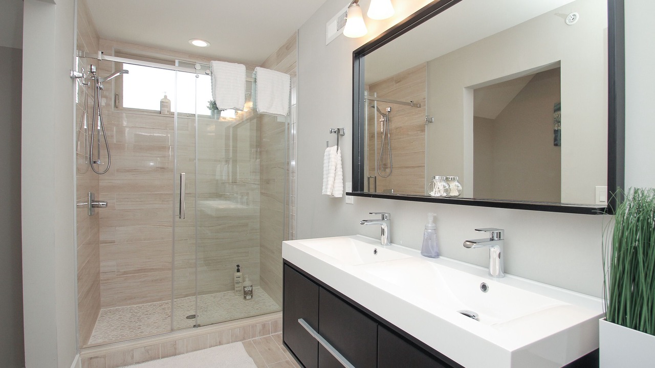 Photo of Bathroom in Point Breeze