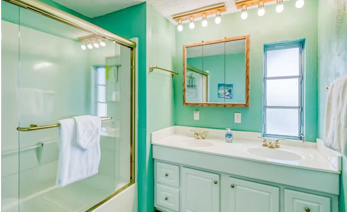 Photo of Bathroom in Cross Key Waterways