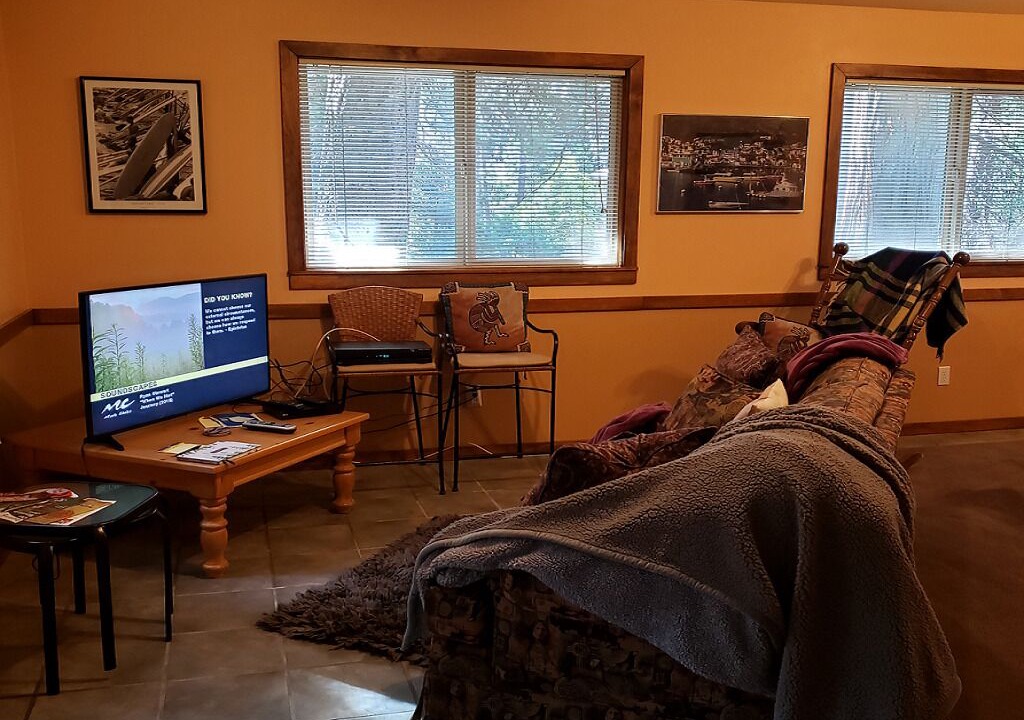 Photo of Livingroom in Lake Arrowhead