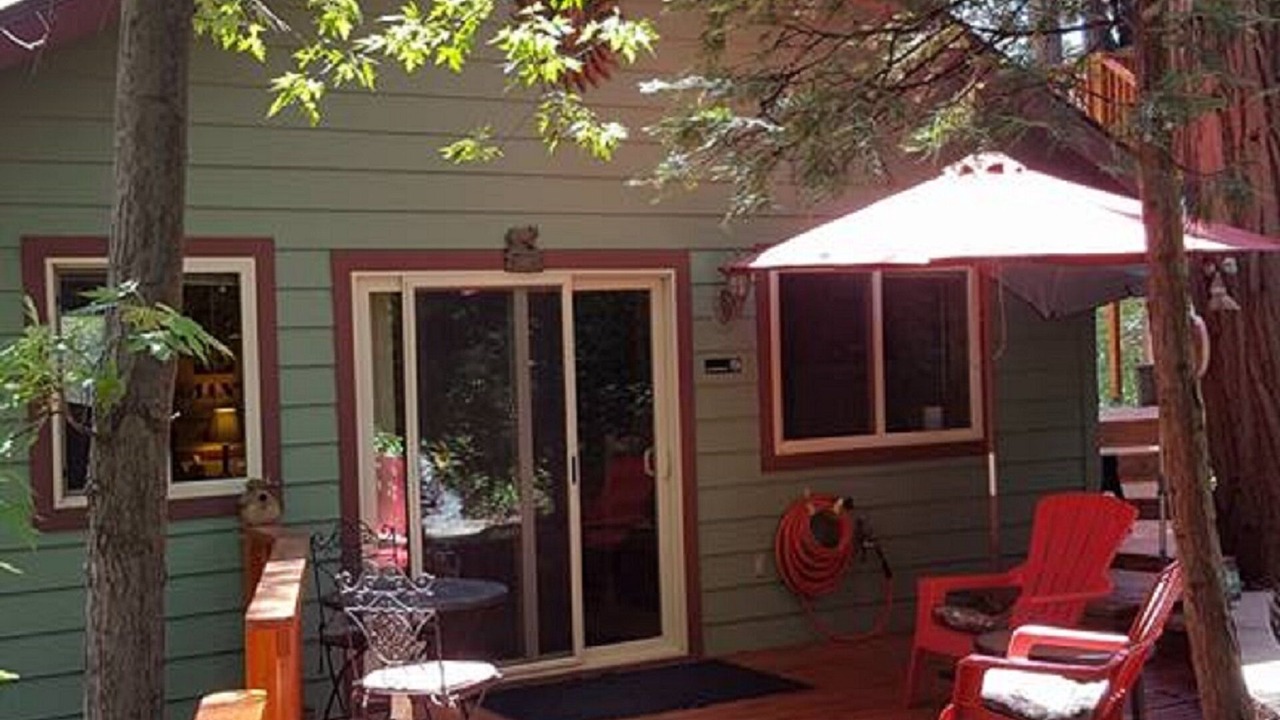 Photo of Patio Balcony in Lake Arrowhead