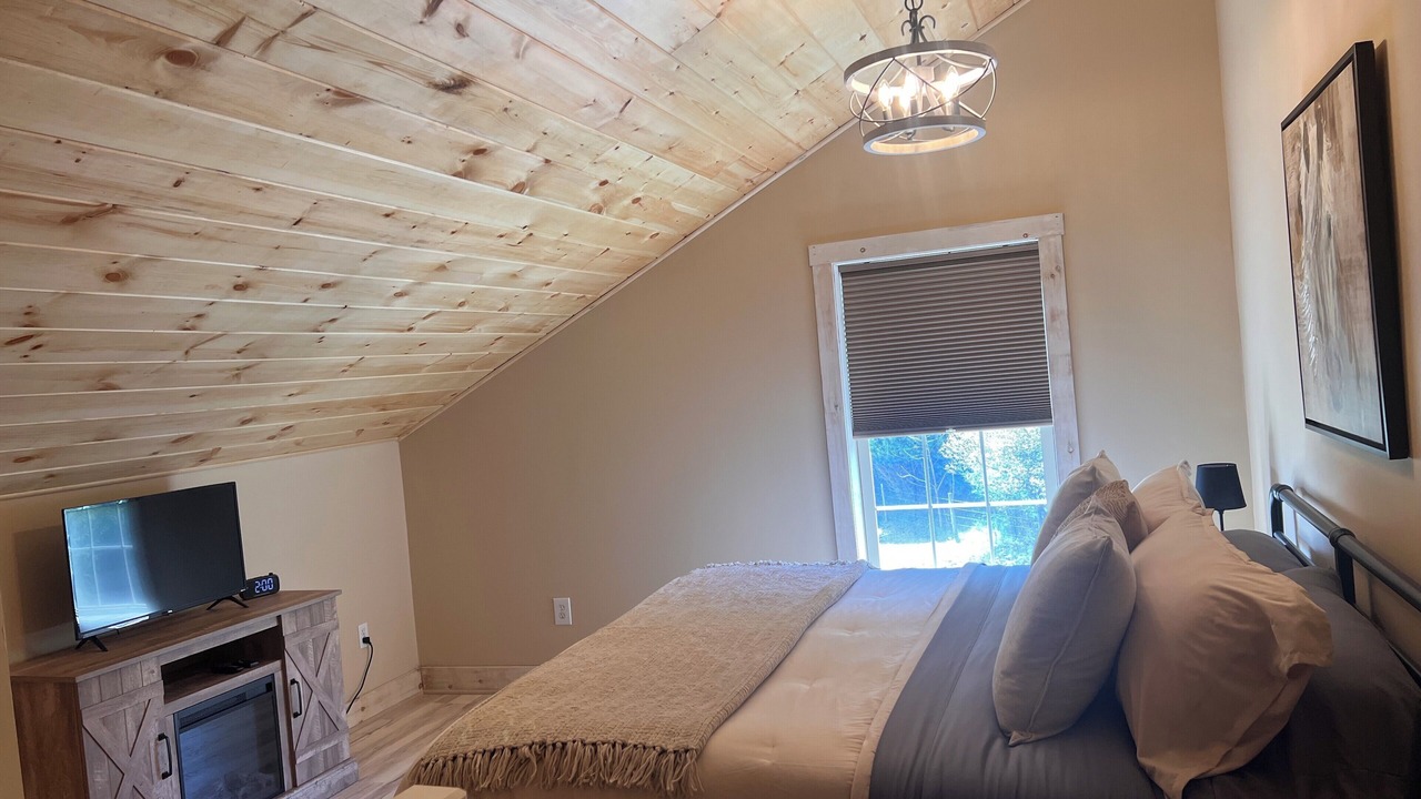 Photo of Bedroom in Perrysville