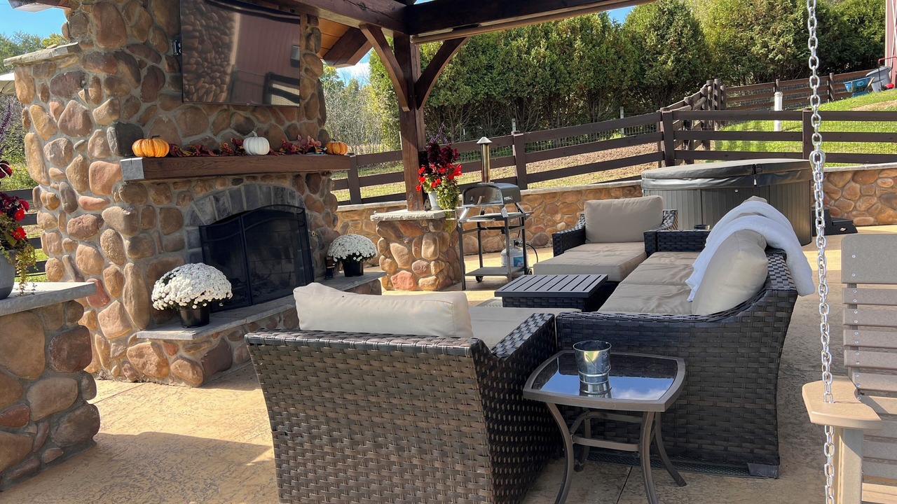 Photo of Patio Balcony in Perrysville