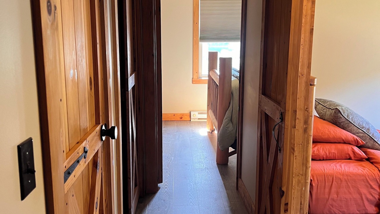 Photo of Bedroom in Perrysville