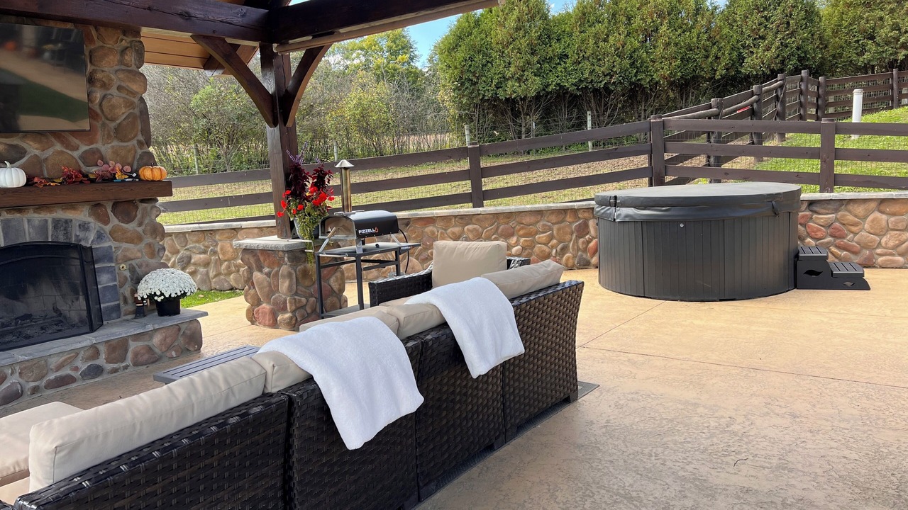 Photo of Patio Balcony in Perrysville