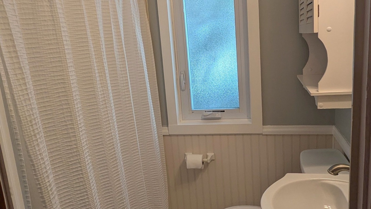 Photo of Bathroom in Ship Bottom