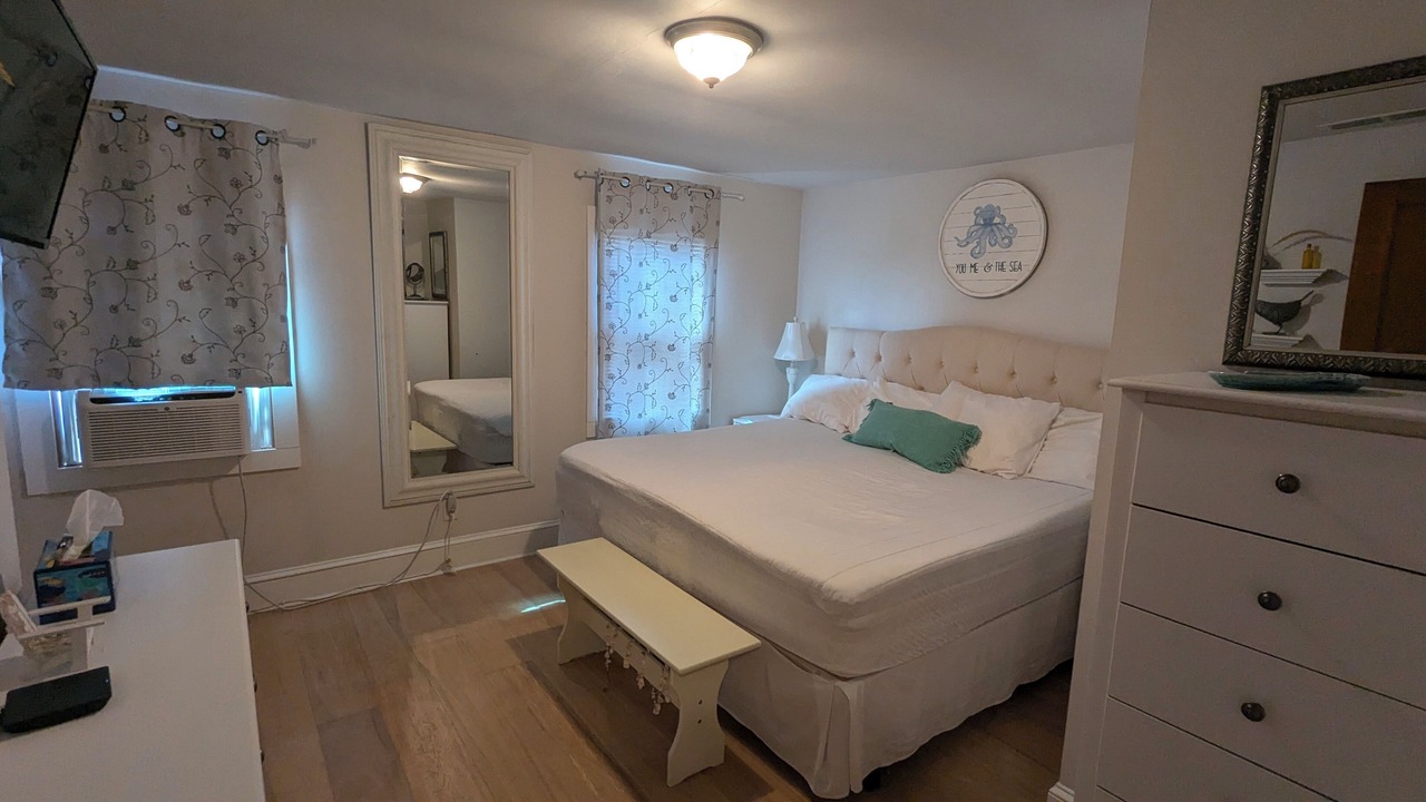 Photo of Bedroom in Ship Bottom