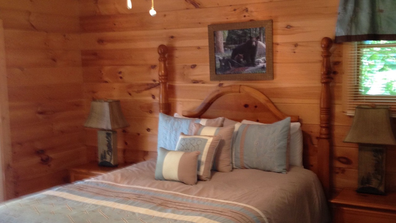 Photo of Bedroom in Maggie Valley