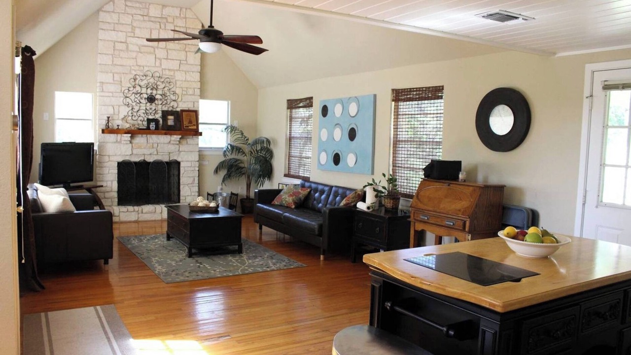 Photo of Livingroom in Briarcliff