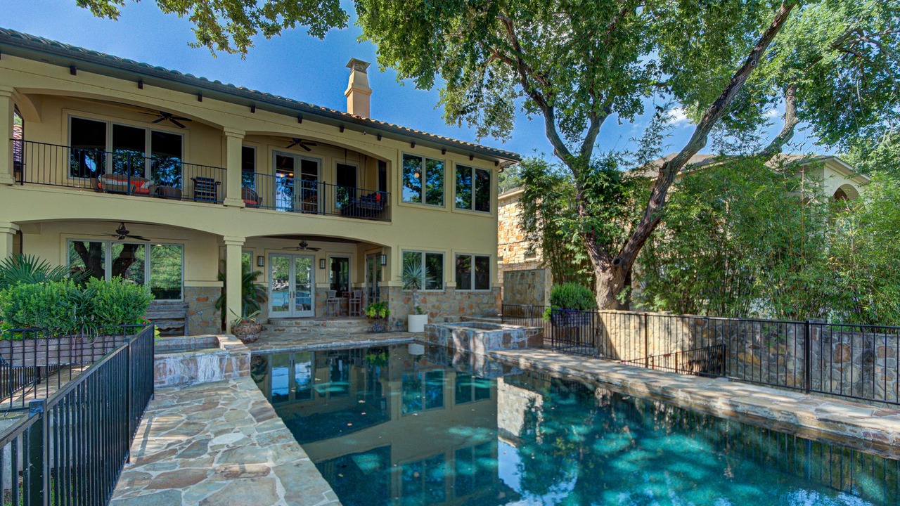 Photo of Outdoor in Oak Shores On Lake Austin