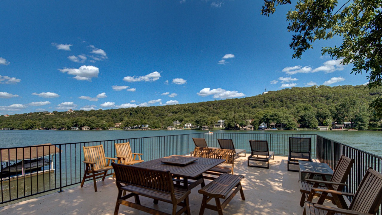 Photo of Outdoor in Oak Shores On Lake Austin