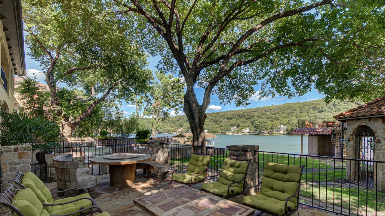 Photo of Others in Oak Shores On Lake Austin