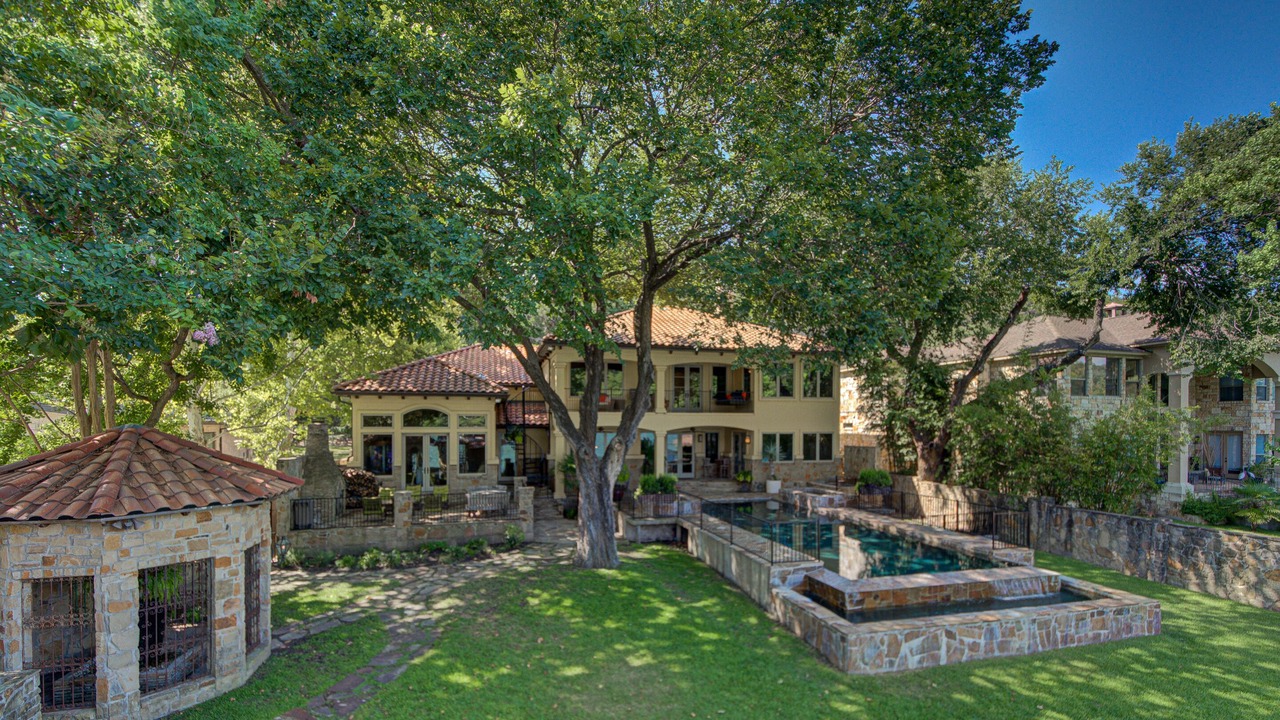 Photo of Others in Oak Shores On Lake Austin