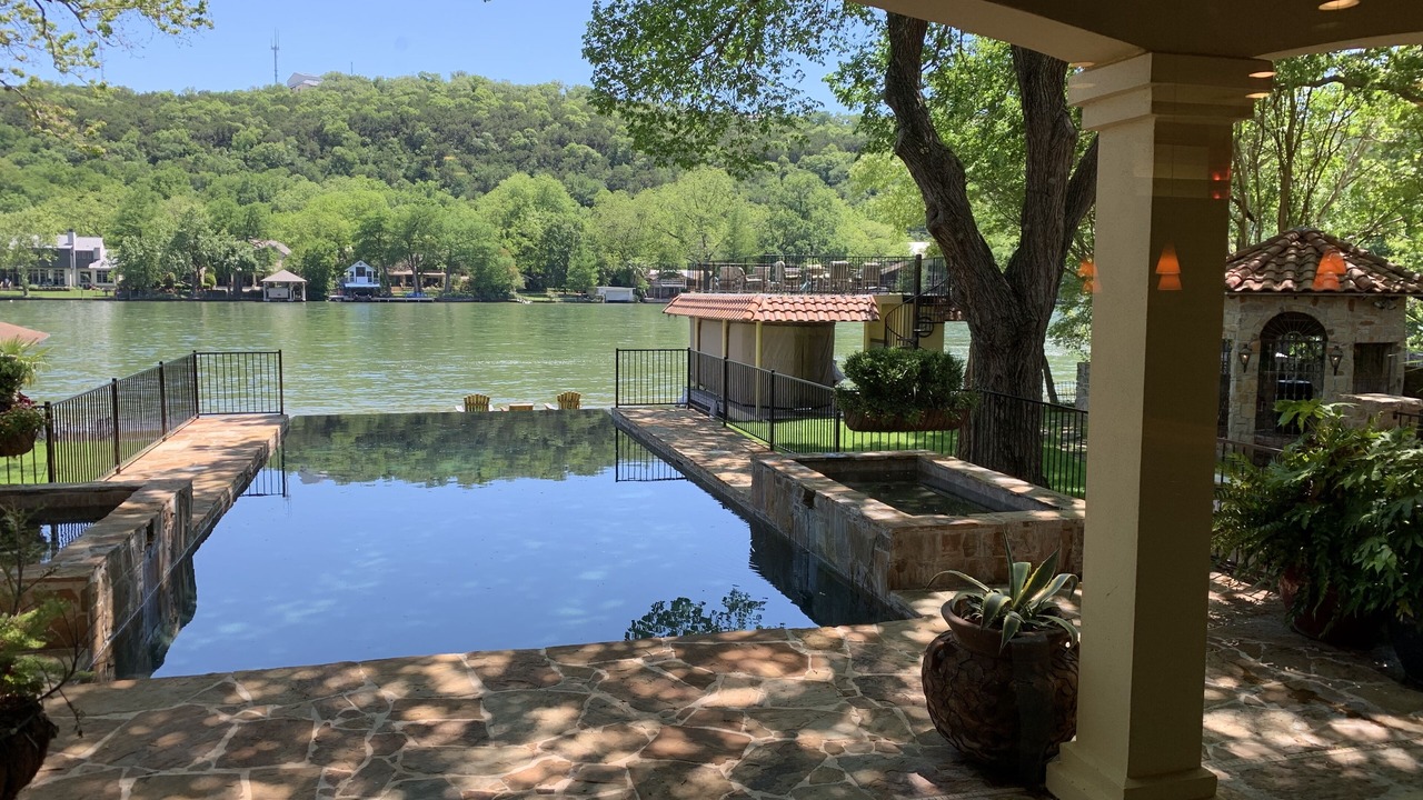 Photo of Outdoor in Oak Shores On Lake Austin