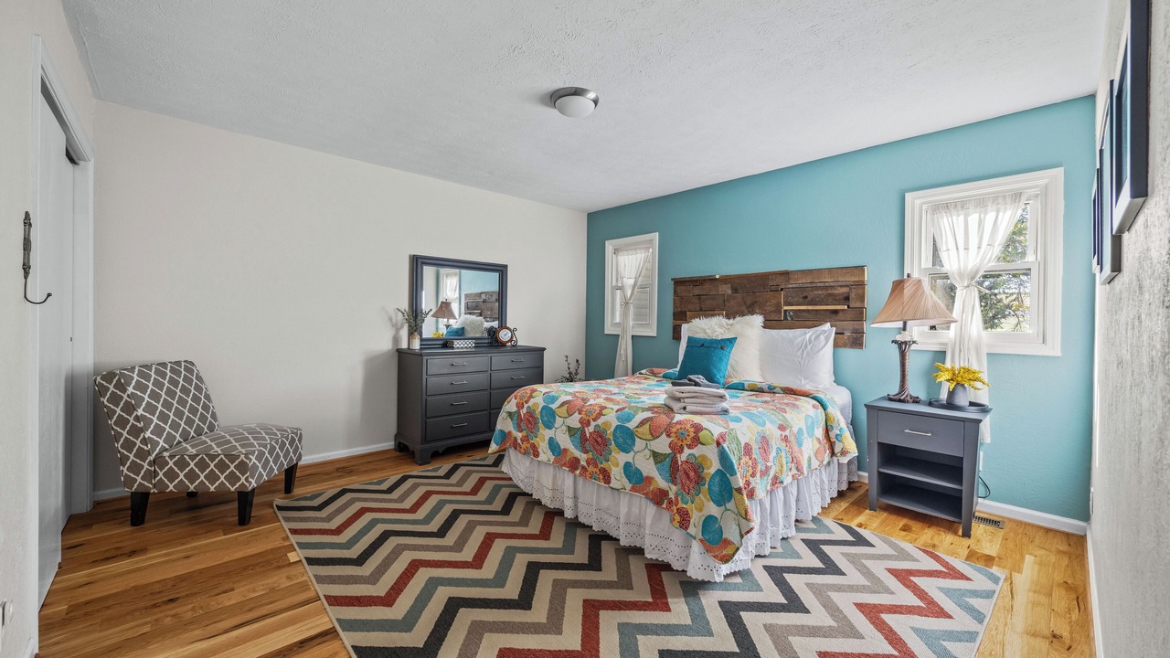 Photo of Bedroom in Town of Torrey
