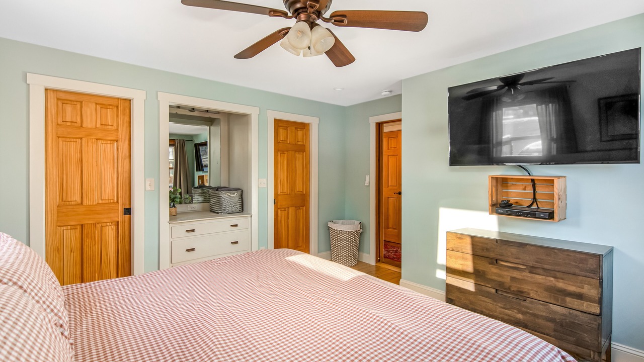 Photo of Bedroom in Malletts Bay