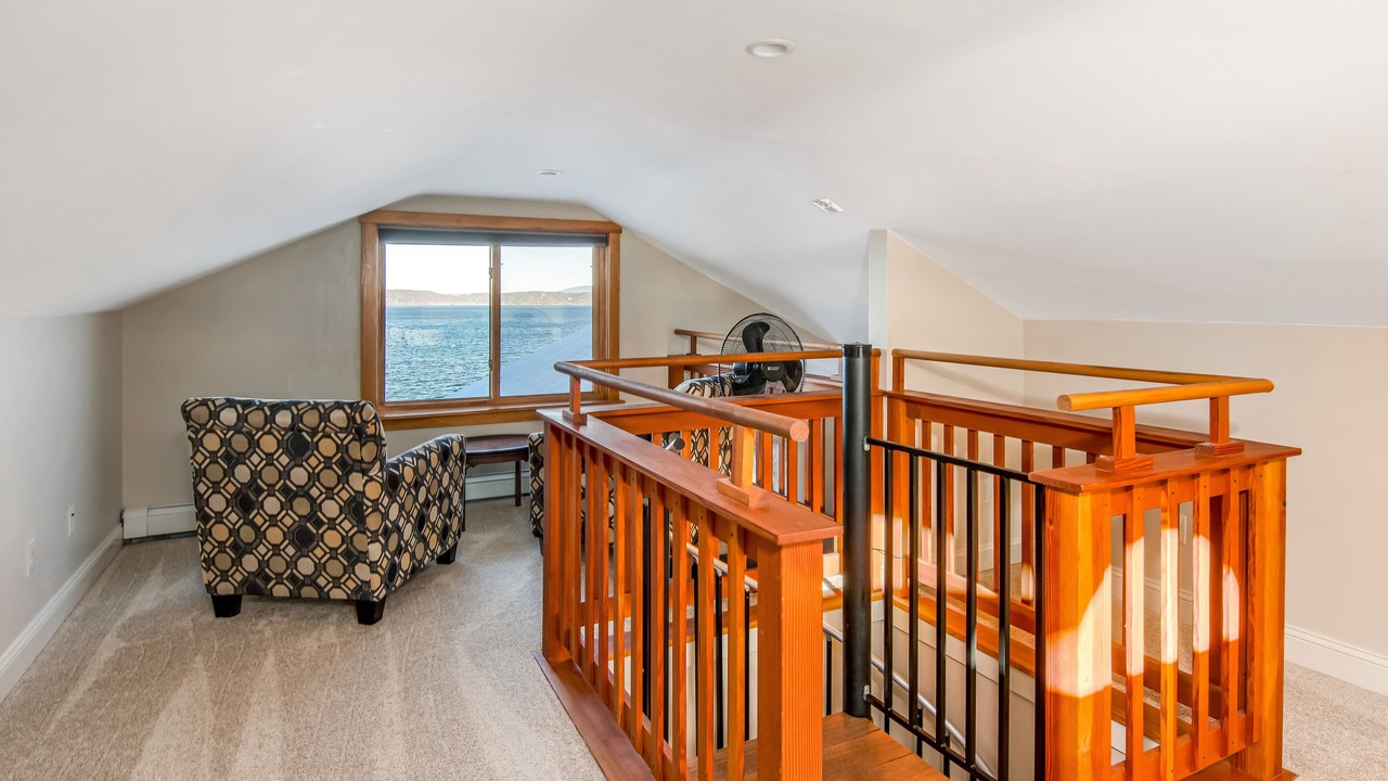 Photo of Livingroom in Malletts Bay