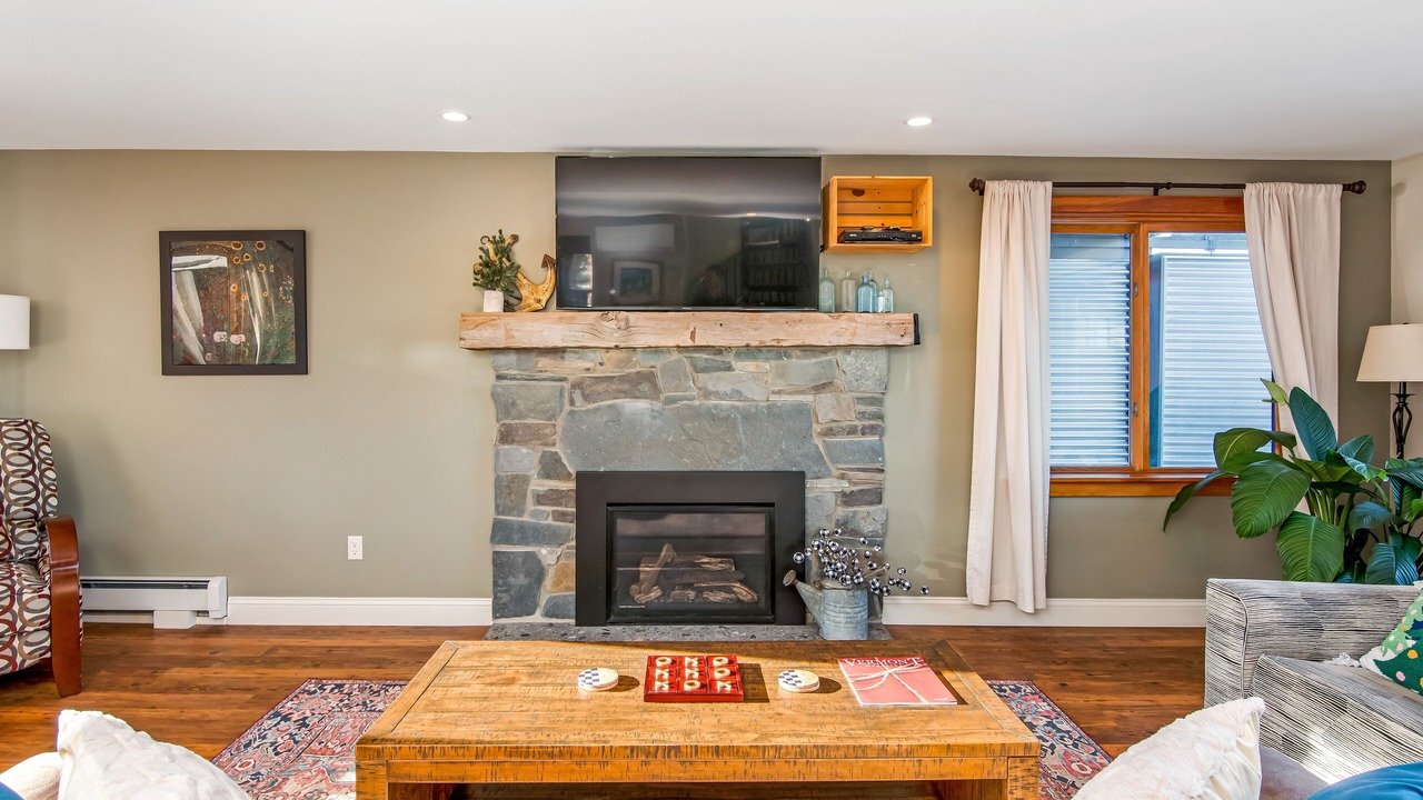 Photo of Livingroom in Malletts Bay