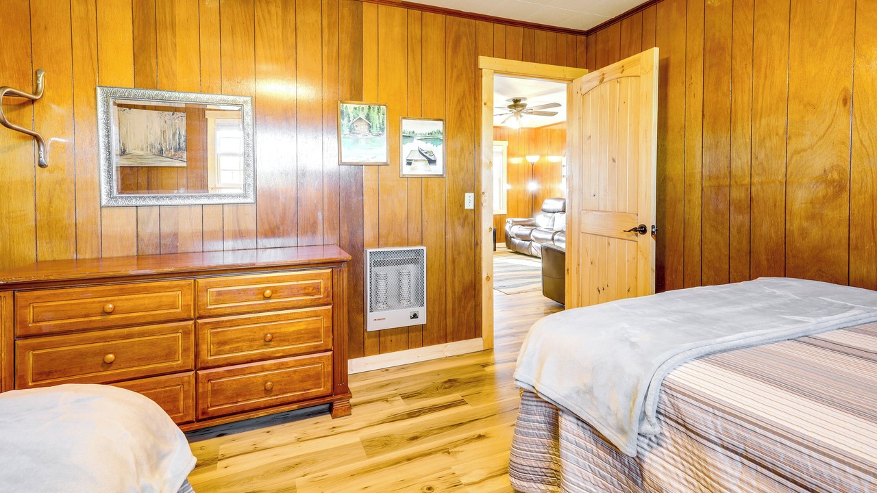 Photo of Bedroom in Greers Ferry