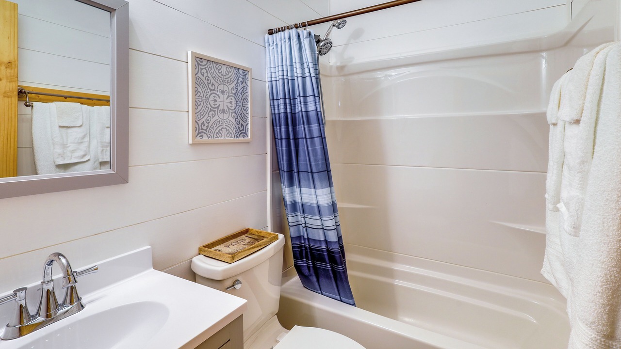 Photo of Bathroom in Greers Ferry