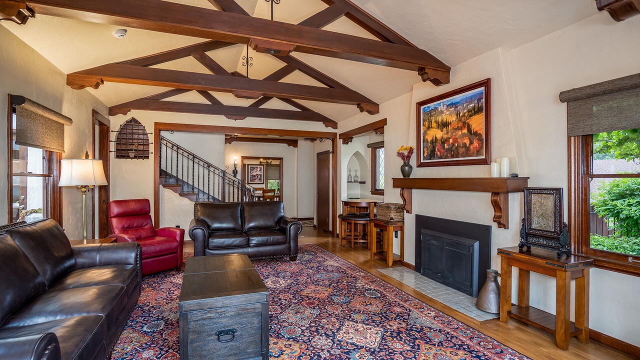 Photo of Livingroom in Mariposa