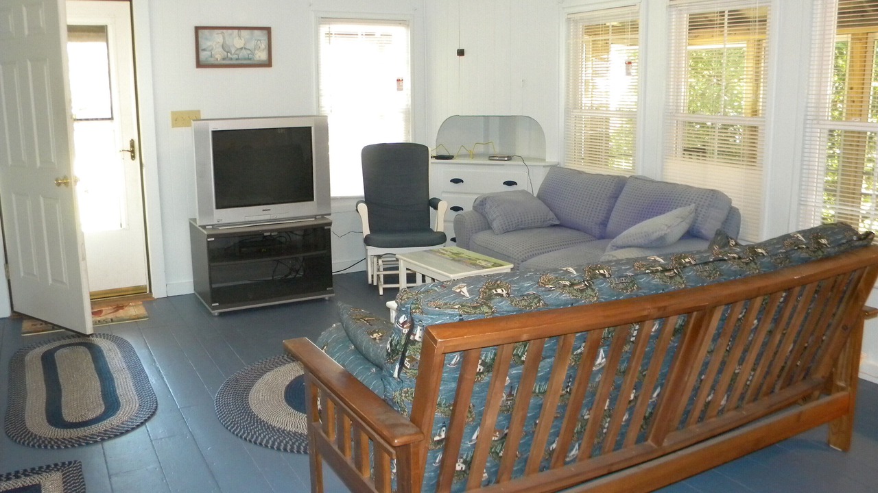 Photo of Livingroom in Higgins Beach