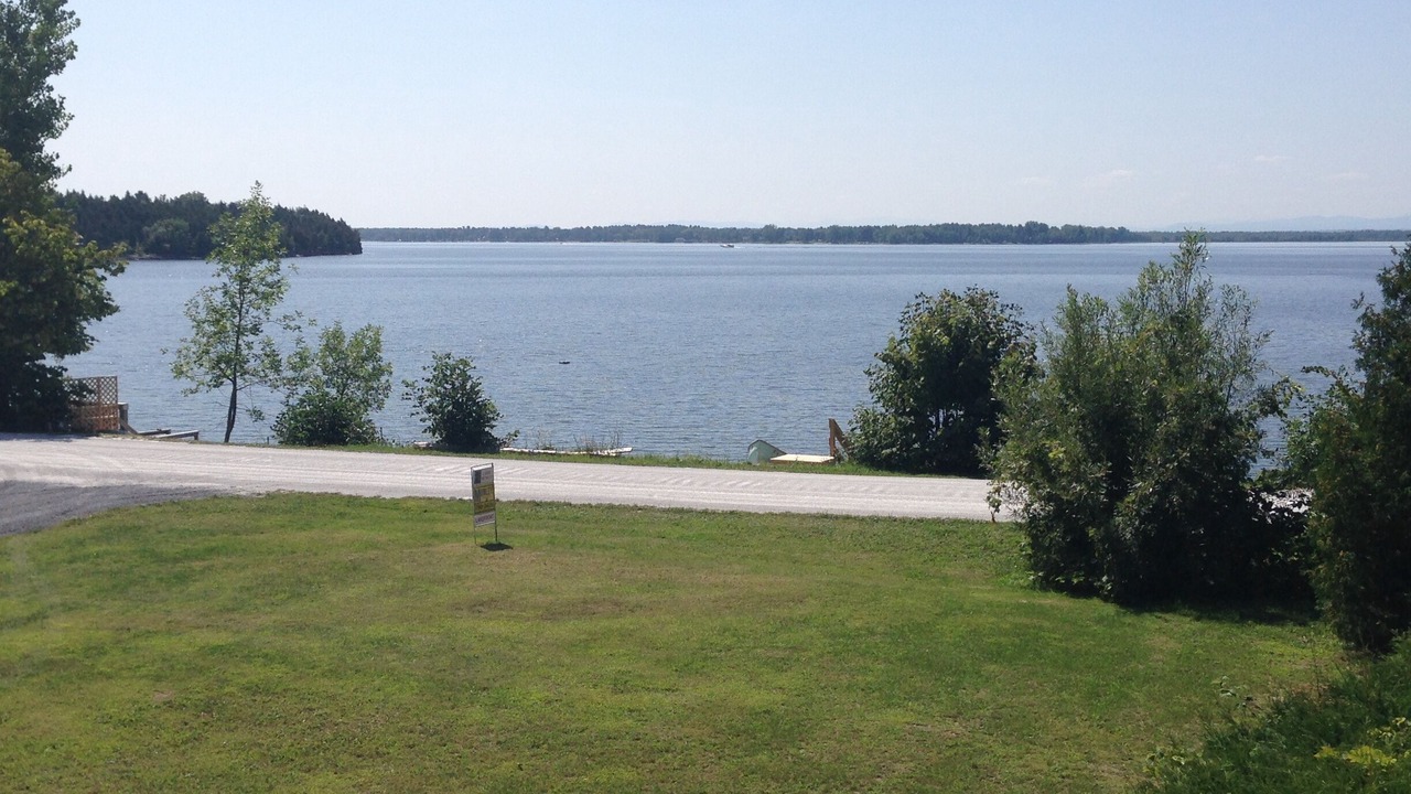 Photo of Bedroom in Isle La Motte
