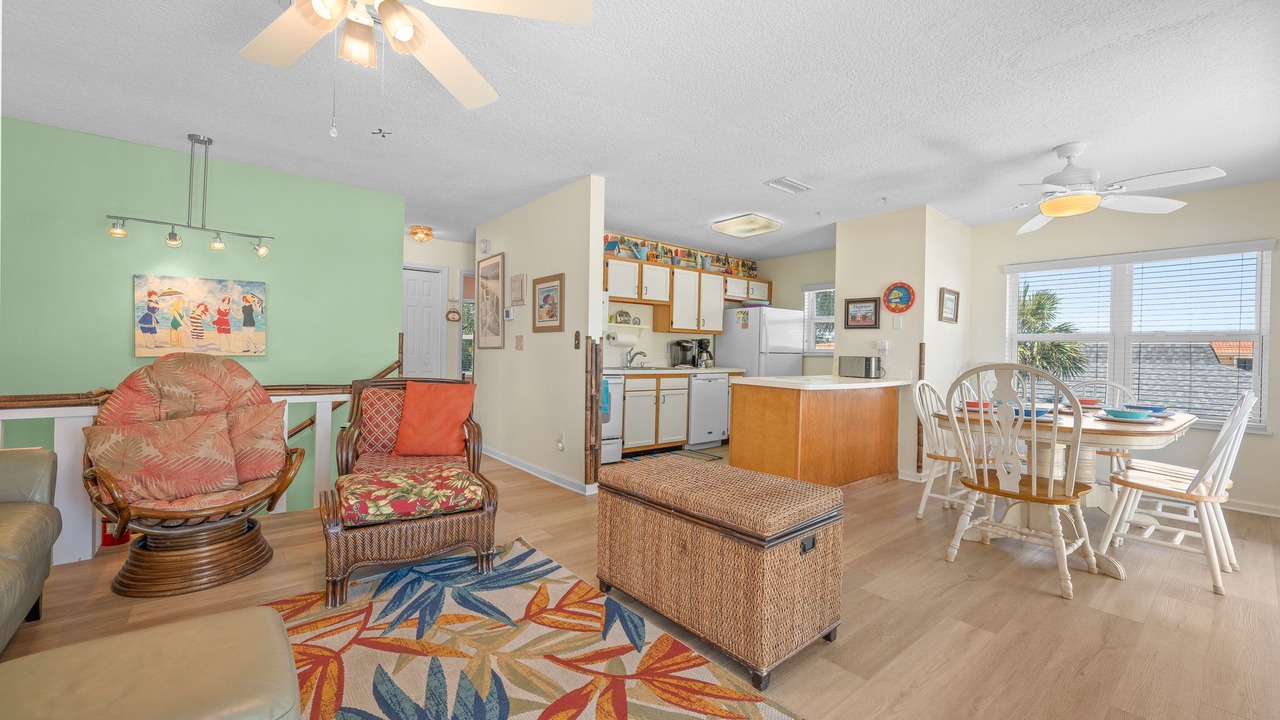 Photo of Livingroom in Surfcrest Village